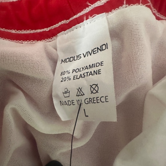 Modus Vivendi Square Cut Swimsuit Large New with tags 80% polyamide/20% elastane - Picture 5 of 6